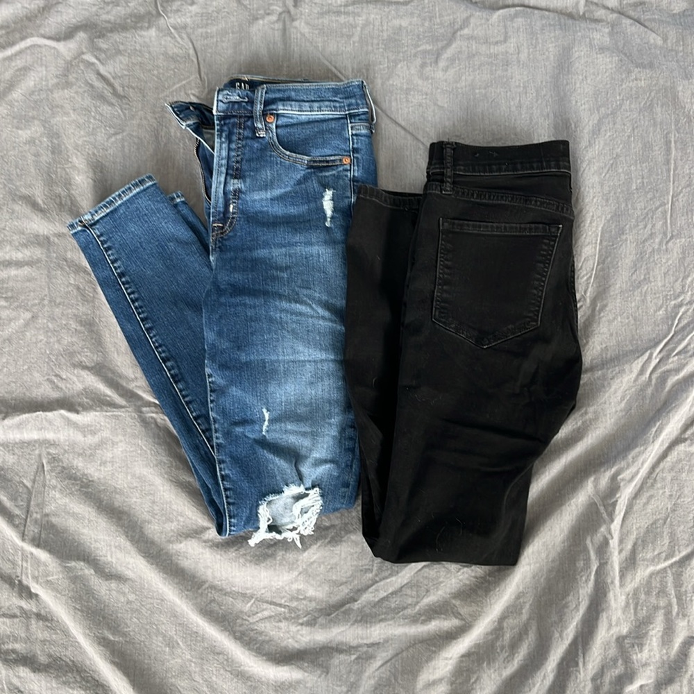 EUC GAP jeggings, size 4/27R.